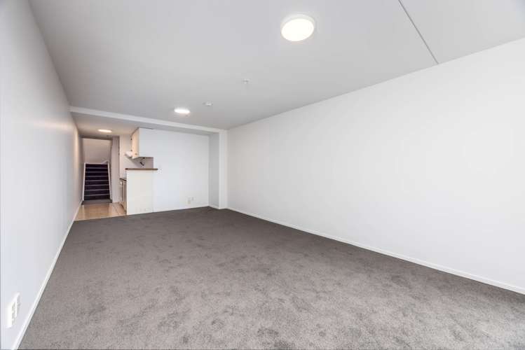 11P/3 Whitaker Place Auckland Central_8