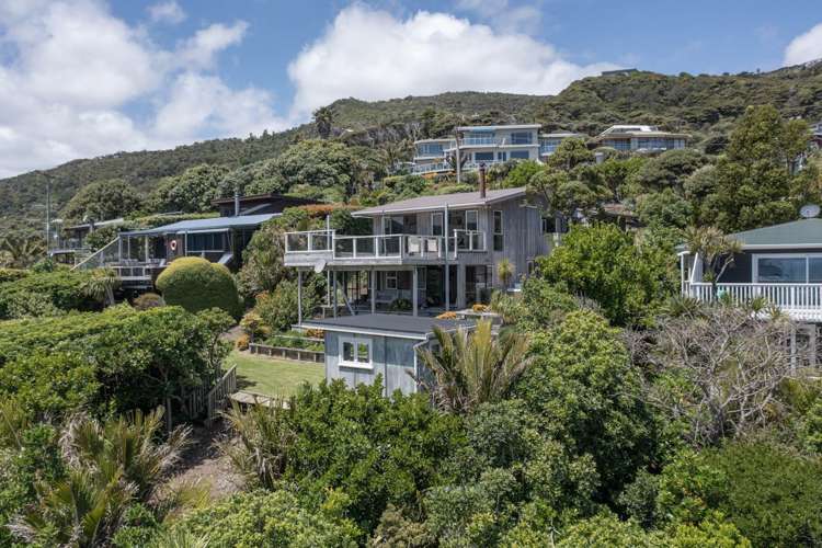 37 Rayner Road Piha_6