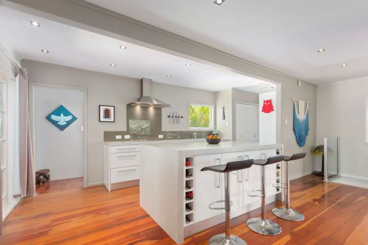 24 Tanekaha Road Titirangi_14