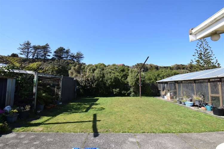 232 Sewell Street Hokitika_17