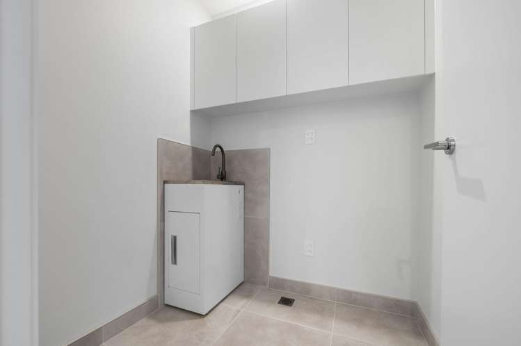3 + 3a Pukatea Lane Grandview Heights_30