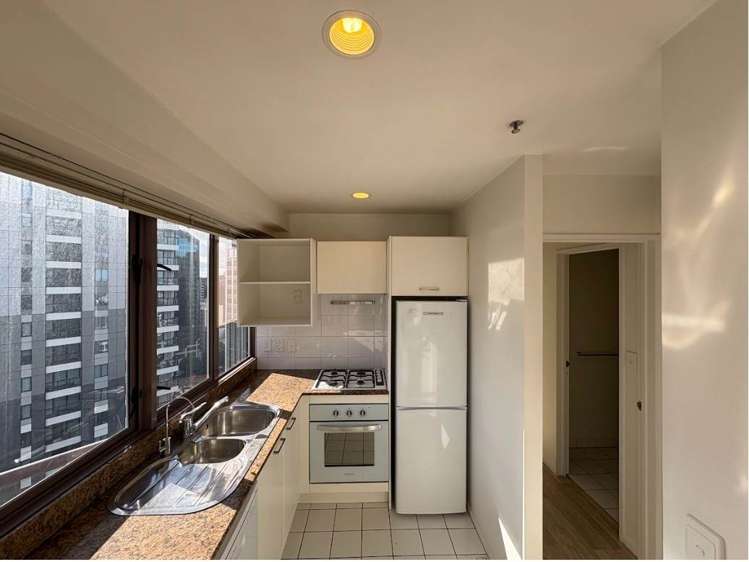 16A/89 Victoria Street West City Centre_8