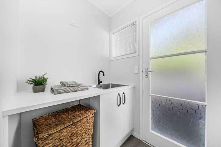 95 Te Atatu Road Te Atatu South_14