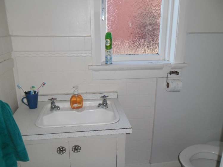 8 Howe Street North Dunedin_6