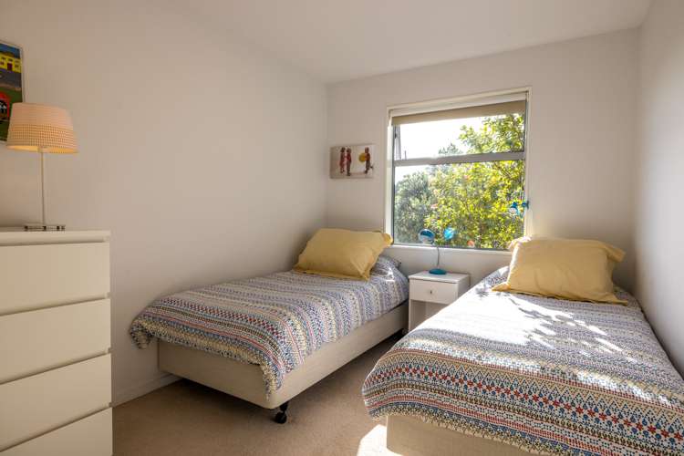 11 Empire Avenue Oneroa_16