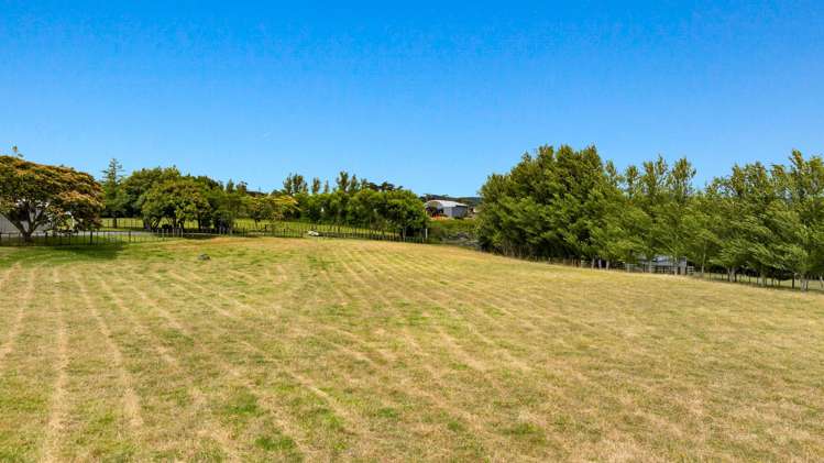 1224 State Highway 16 Waimauku_26