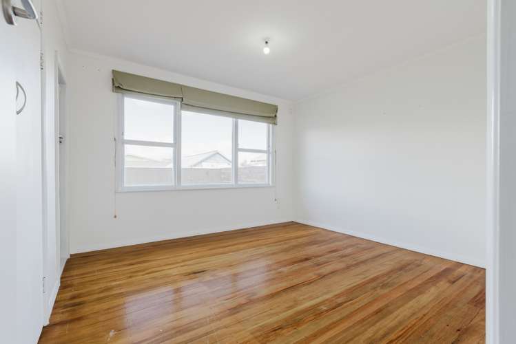 37 Monmouth Street Feilding_12