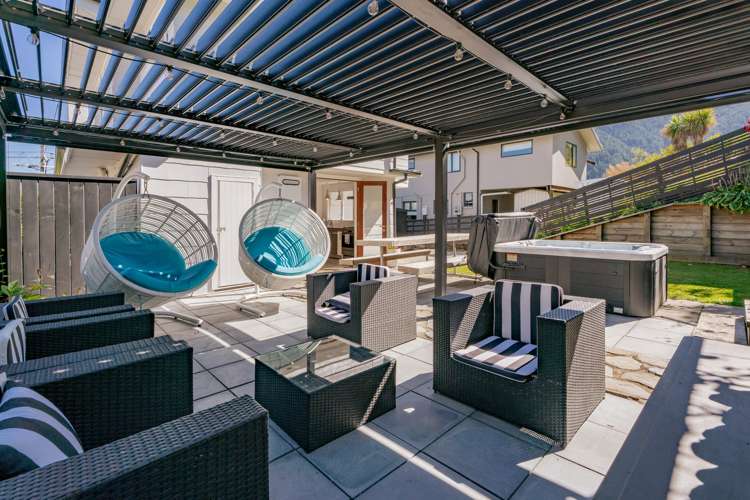 5 Hallenstein Street Queenstown_18