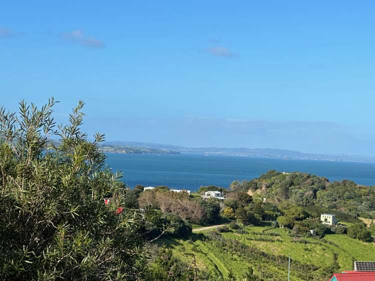 15 Ocean View Crescent Rakino Island_17