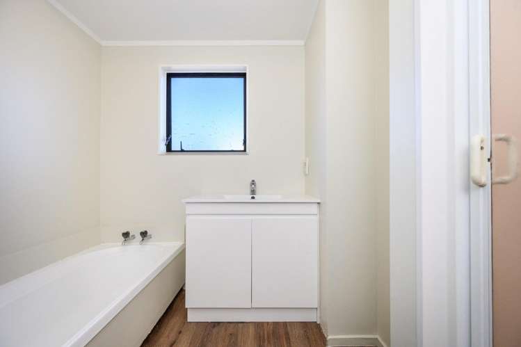 67 Geraldine Crescent Cloverlea_12