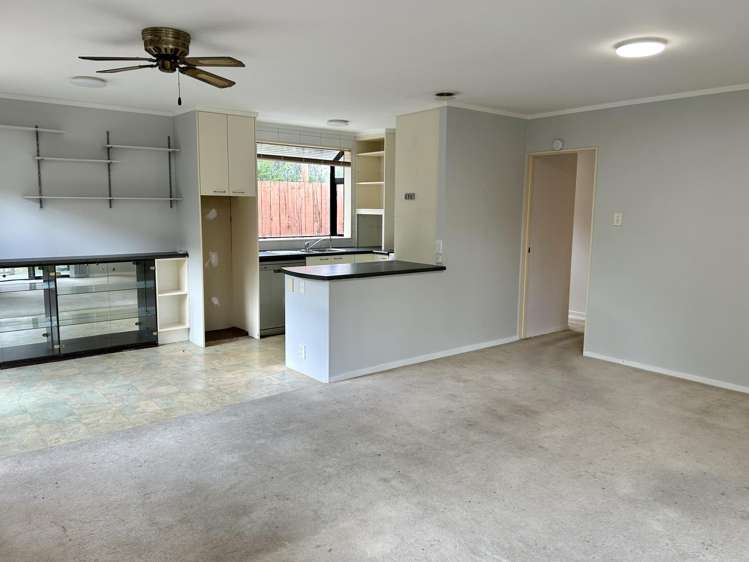 2/30 Ribblesdale Road Henderson_7