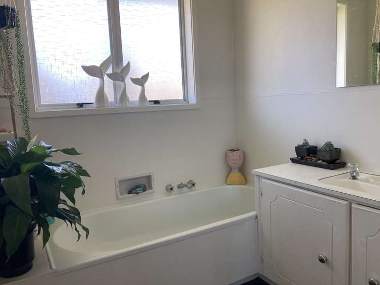 5 Ngapapa Street Urenui_13