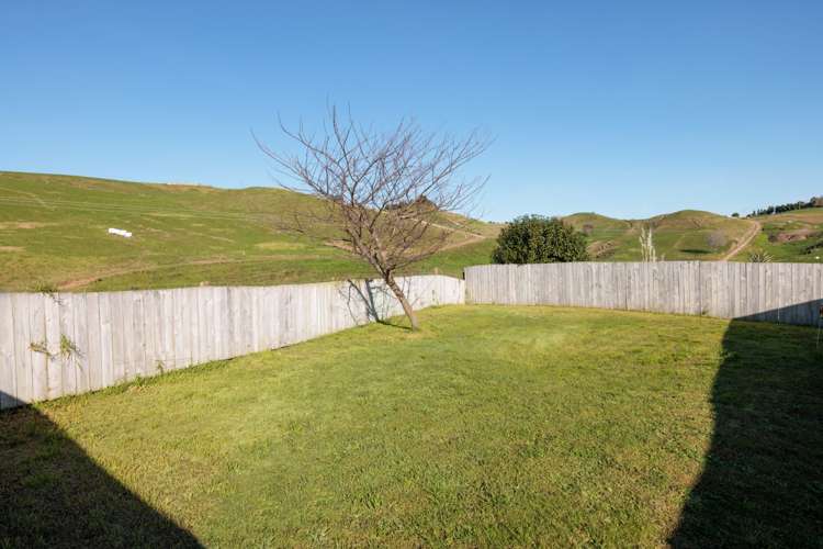186 Ballintoy Park Drive Welcome Bay_18