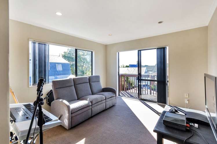 5a Orchid Place Te Atatu South_17