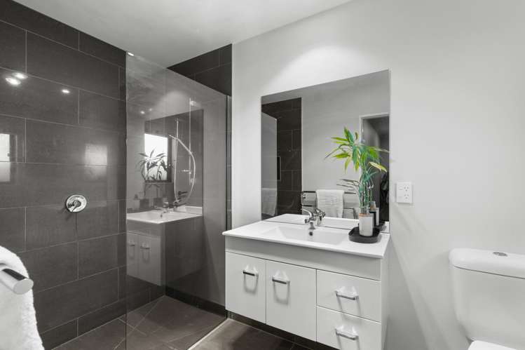 16 Barbara Joan Road Wigram_11