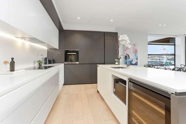607/141 Pakenham Street_5