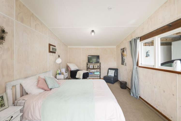 649 Mount Stewart Halcombe Road Halcombe_14