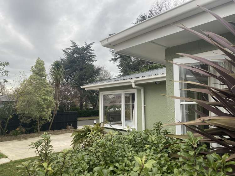 6A Surrey Crescent Hokowhitu_1