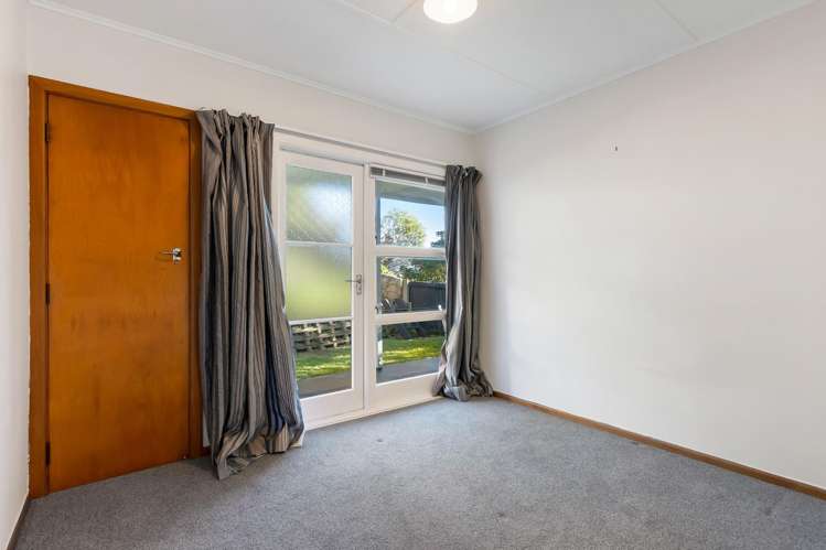 19 Diane Grove Paparangi_8