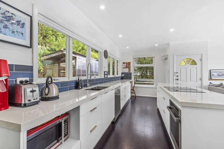 81 Severn Street Island Bay_5