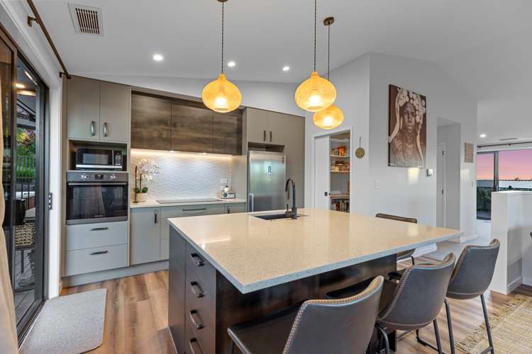 16 Mearns Way Ohauiti_10