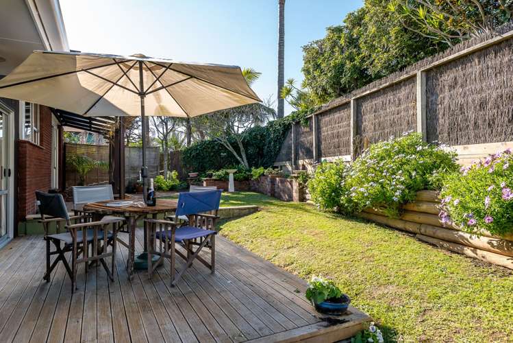 2/12 Markham Place Bucklands Beach_3