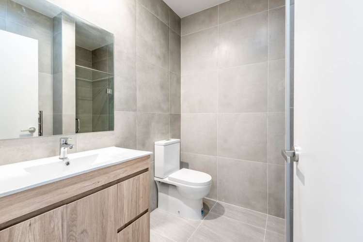 9/5 Hemopo Street Pukekohe_6