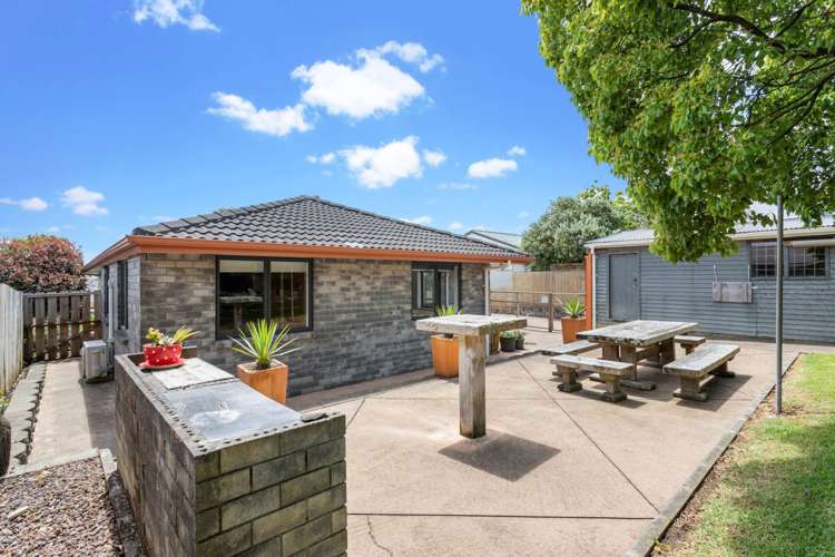 69 Sylvan Crescent Te Atatu South_15