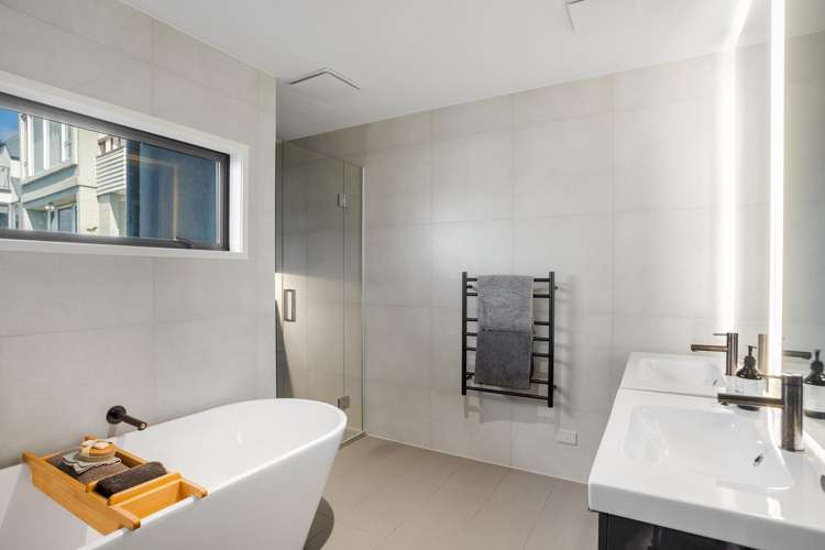 14 Shalimar Crescent Khandallah_24