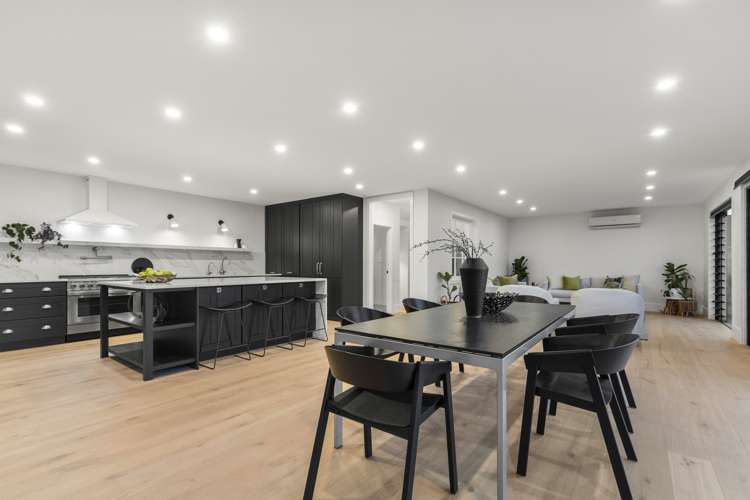 16 Island View Terrace Cockle Bay_14