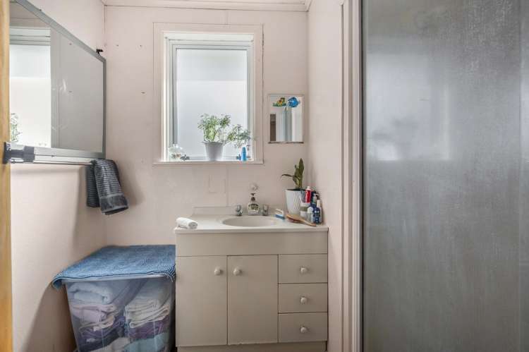 27 Te Rangitautahanga Road Turangi_14