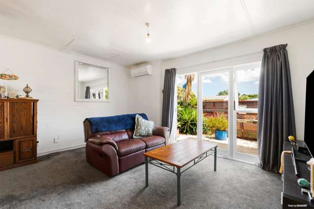 11 Elm Street Waiuku_3