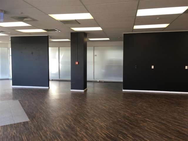 Ground Floor, 119 Queens Drive Lower Hutt_3