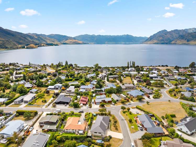 1 Mary Ln Lake Hāwea_16