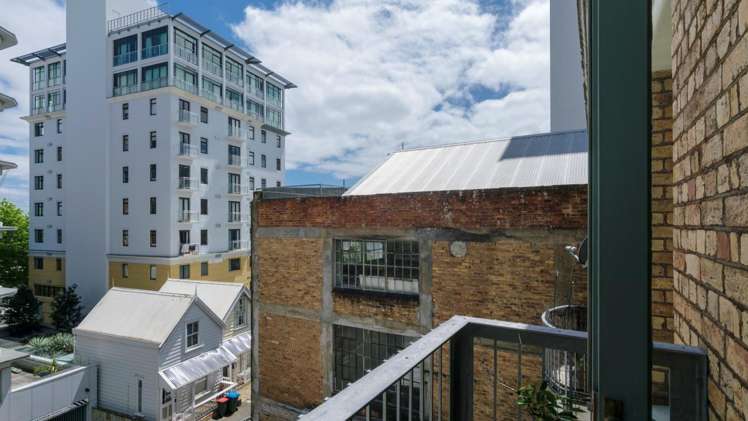 8/203 Hobson Street Auckland Central_6