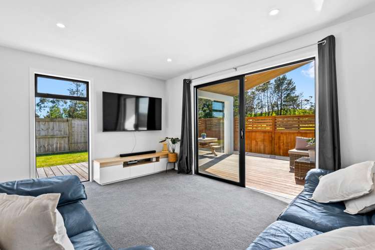 71 Tamure Place Ruakaka_10