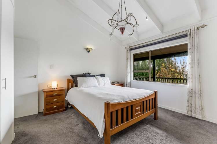 1/1 Sharon Road Browns Bay_17