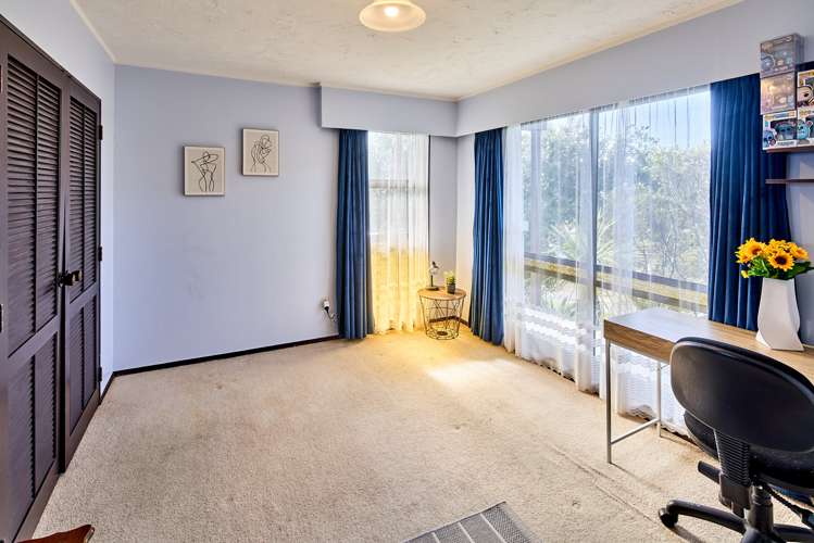 8 Dunleith Grove Silverstream_14