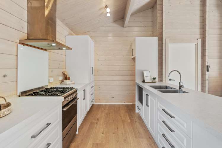 711A Portobello Road Broad Bay_6