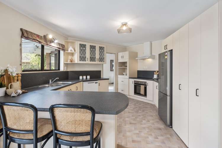 11 Lynwood Place Owhata_6