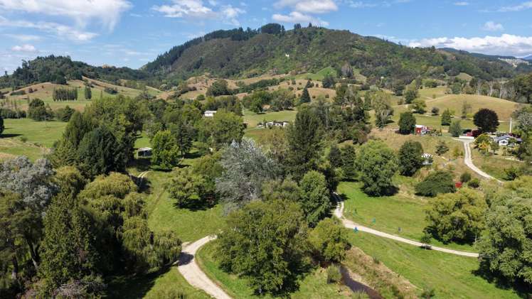 927 Waiwhero Road Ngatimoti_30