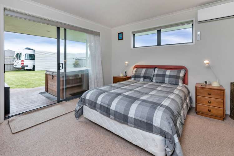 5 Roto View One Tree Point_11