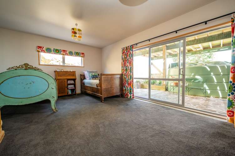 858d Thames Coast Sh25 Road Te Mata_11