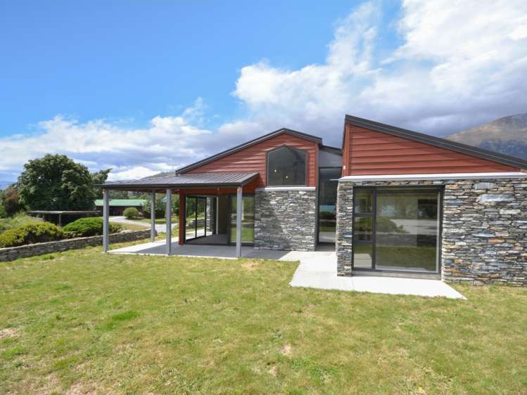 33 Benmore Place Glenorchy_19