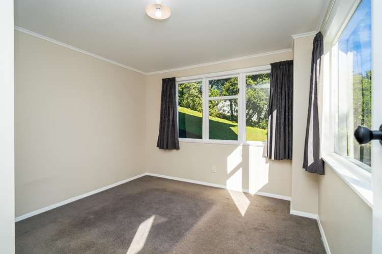 344 Warspite Avenue Waitangirua_6