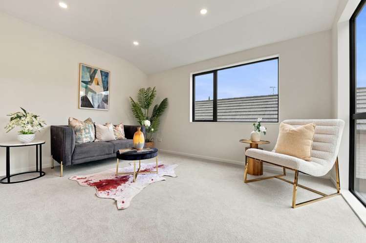 3B & 3C Towra Place Botany Downs_32