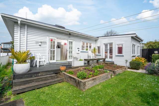 23 Fernleigh Avenue Royal Oak_1