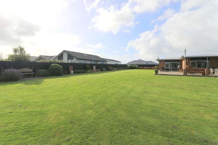 21 Sunrise Drive Seaward Bush_46