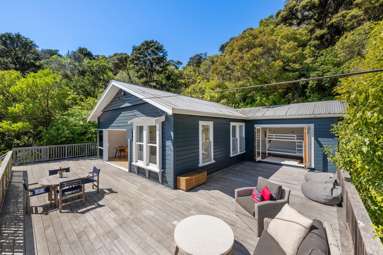2787 Queen Charlotte Drive_1
