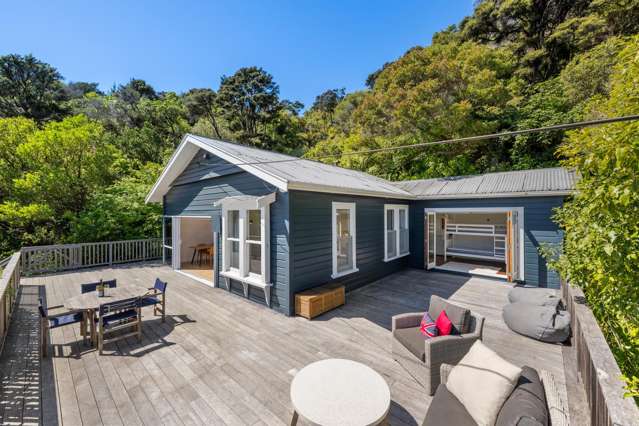 2787 Queen Charlotte Drive Queen Charlotte Sound_1